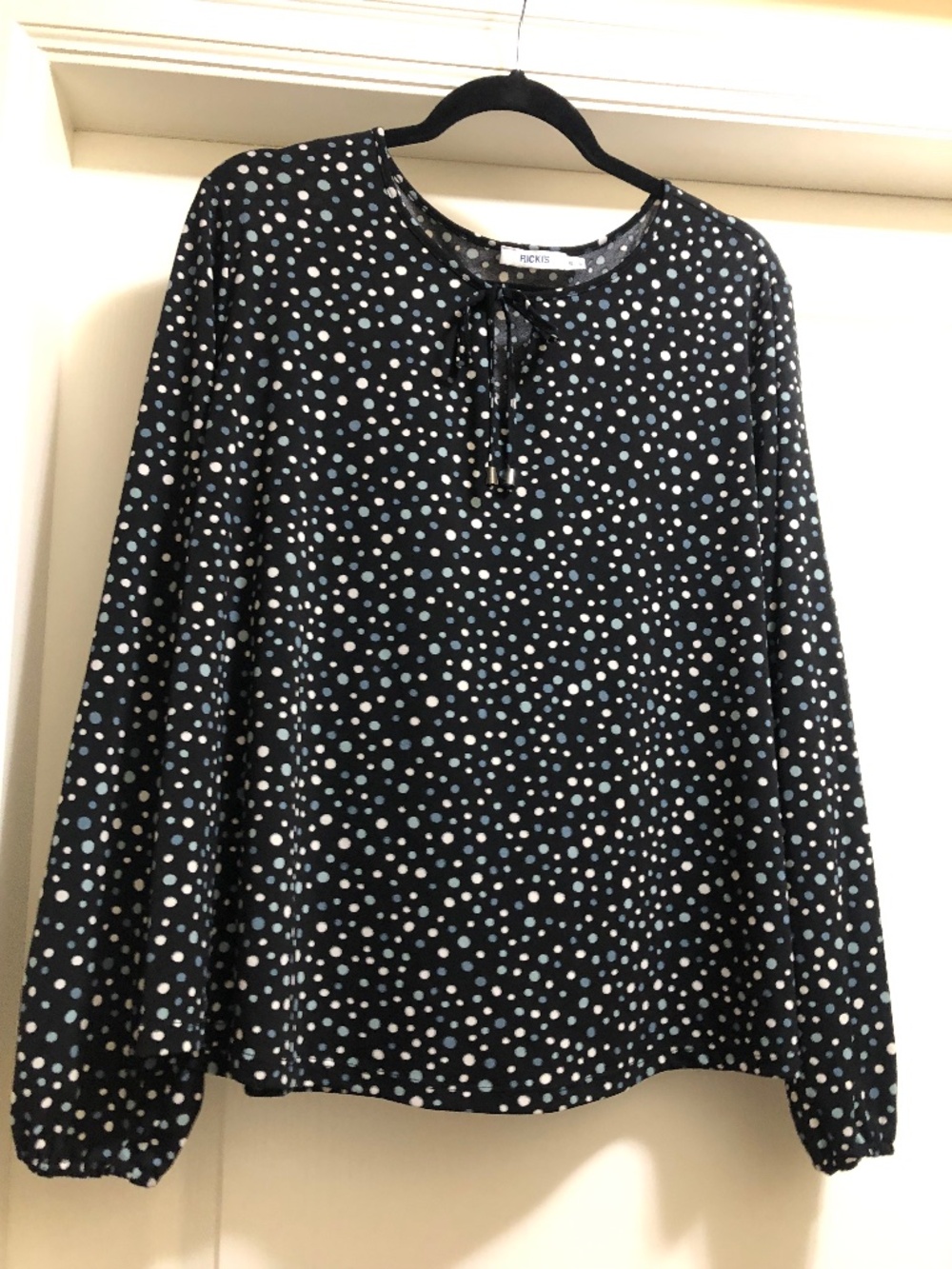 Women’s XL polka dot top blouse long sleeve tie keyhole neck black blue white